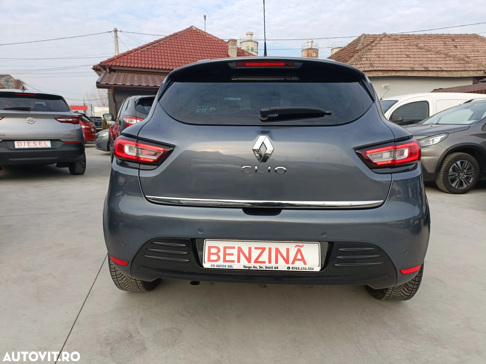 Renault Clio (Energy) TCe 90 Start & Stop INTENS - 12