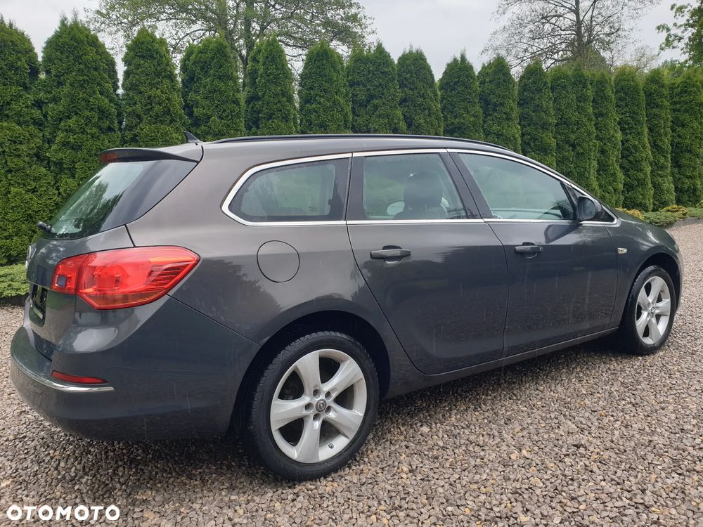Opel Astra 1.4 Turbo 150 Jahre - 5