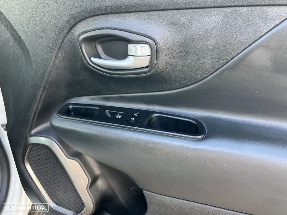 Jeep Renegade 1.0 T Limited - 15