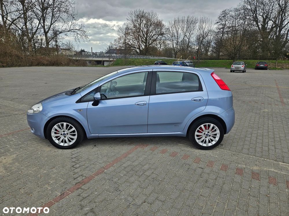 Fiat Grande Punto - 4