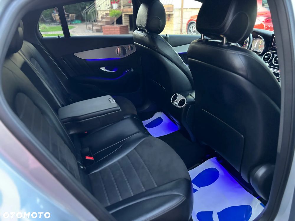Mercedes-Benz GLC 200 d 4Matic 9G-TRONIC AMG Line - 17