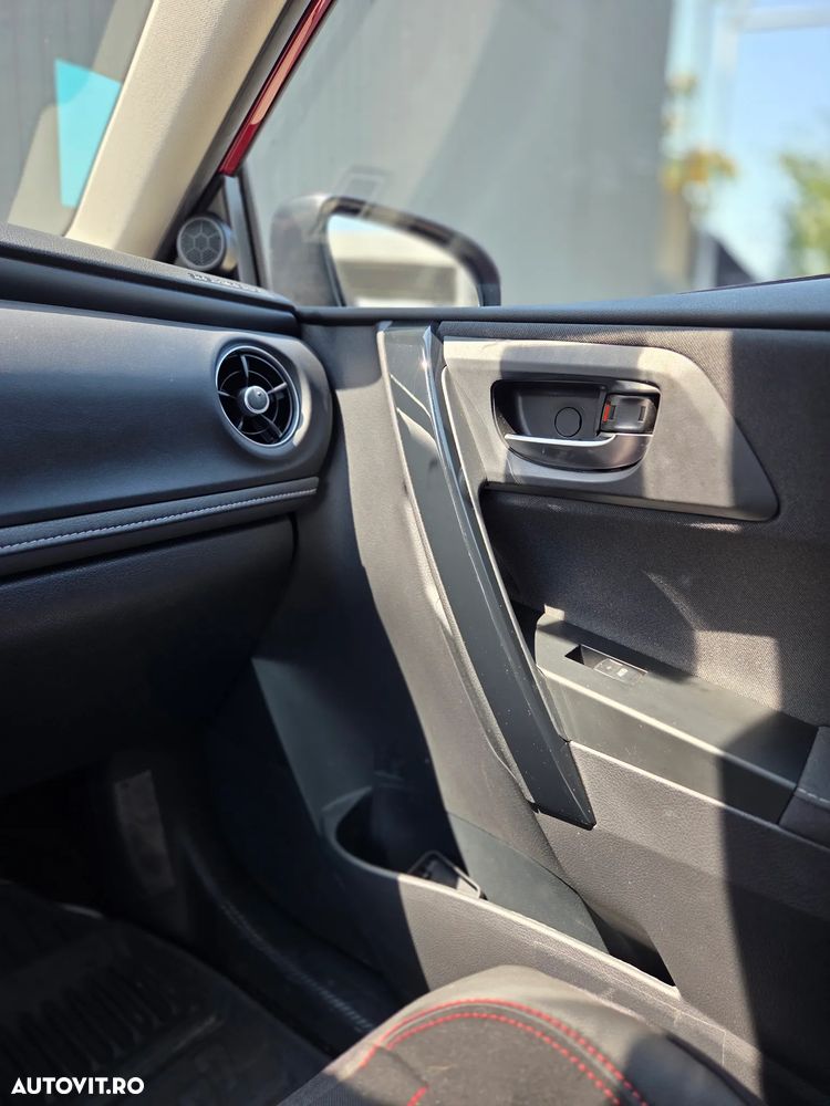 Toyota Auris - 15
