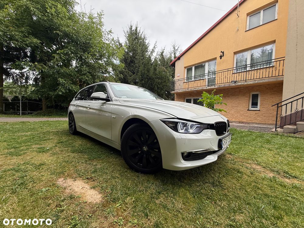 BMW Seria 3 318d Luxury Line - 1
