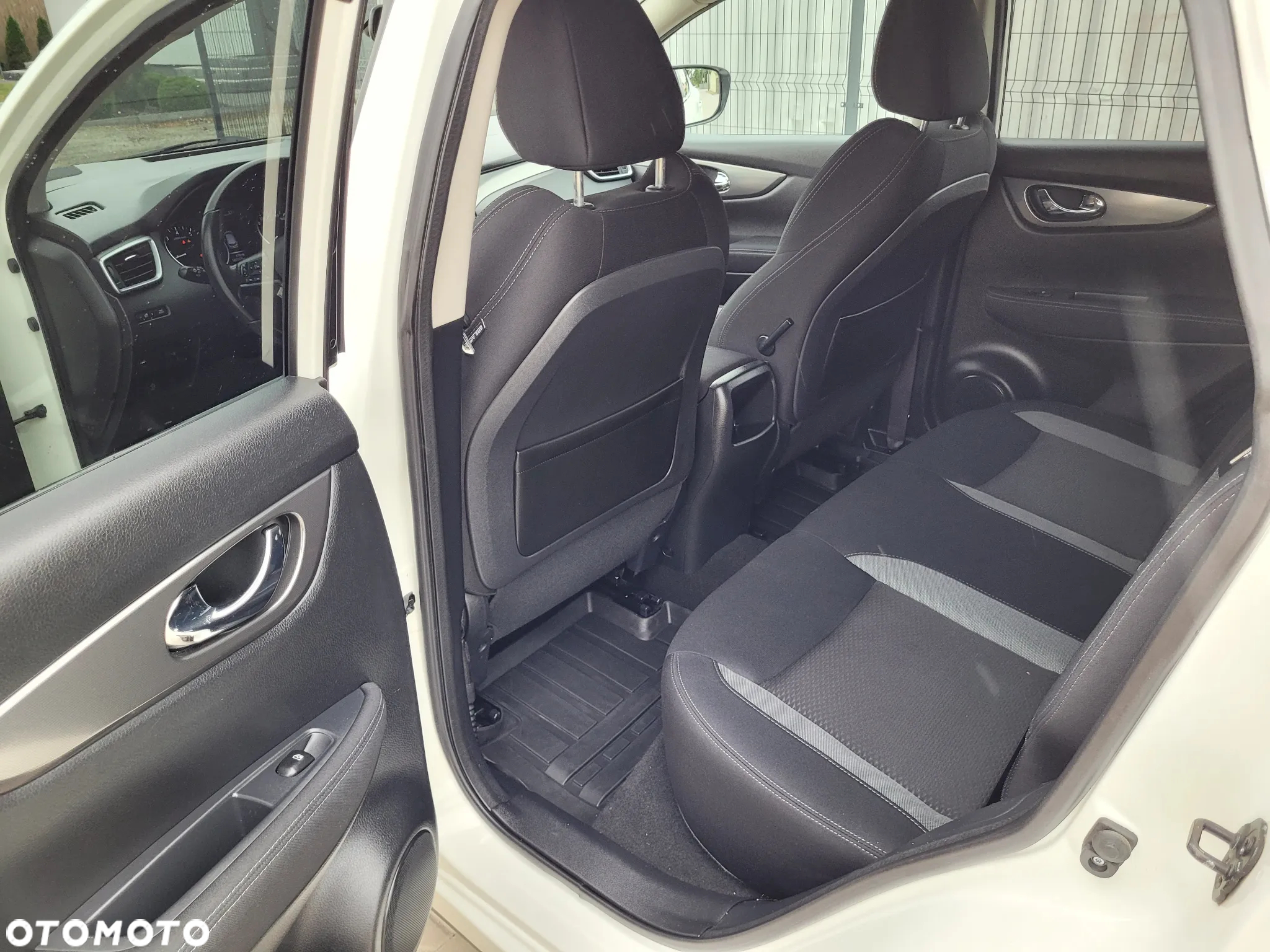 Nissan Qashqai 1.2 DIG-T N-Vision EU6 - 13