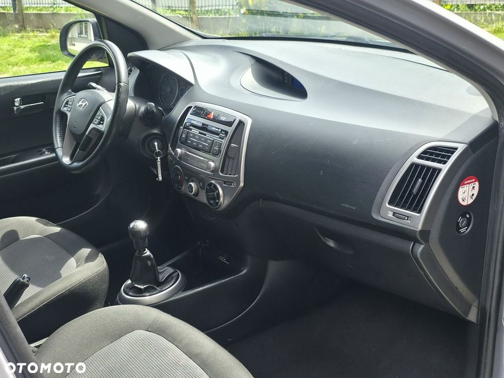Hyundai i20 - 8