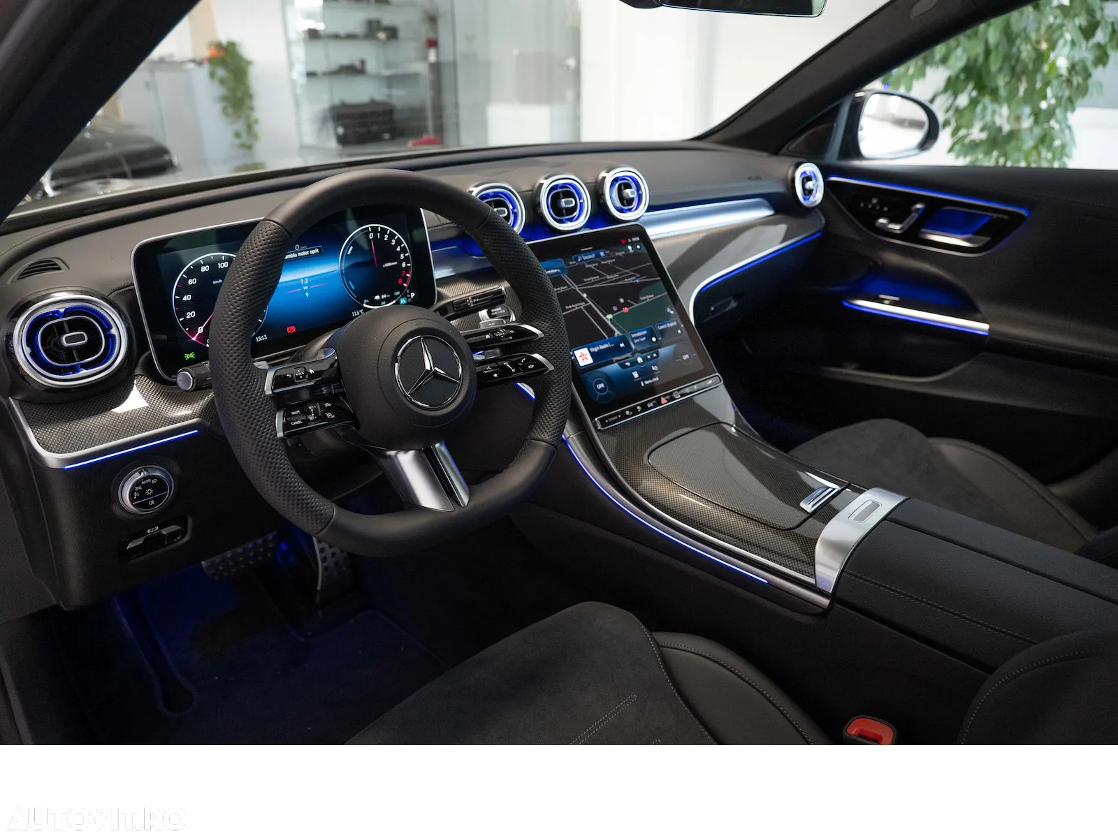 Mercedes-Benz C 300 e 4Matic 9G-TRONIC AMG Line - 12