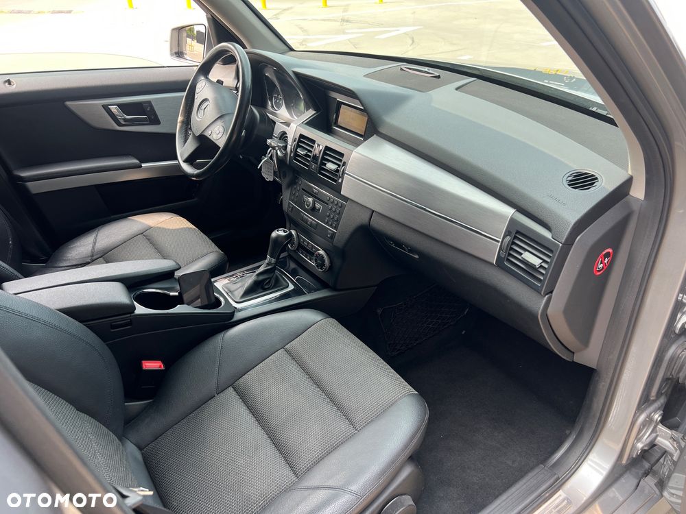 Mercedes-Benz GLK 220 CDI 4Matic (BlueEFFICIENCY) 7G-TRONIC - 7