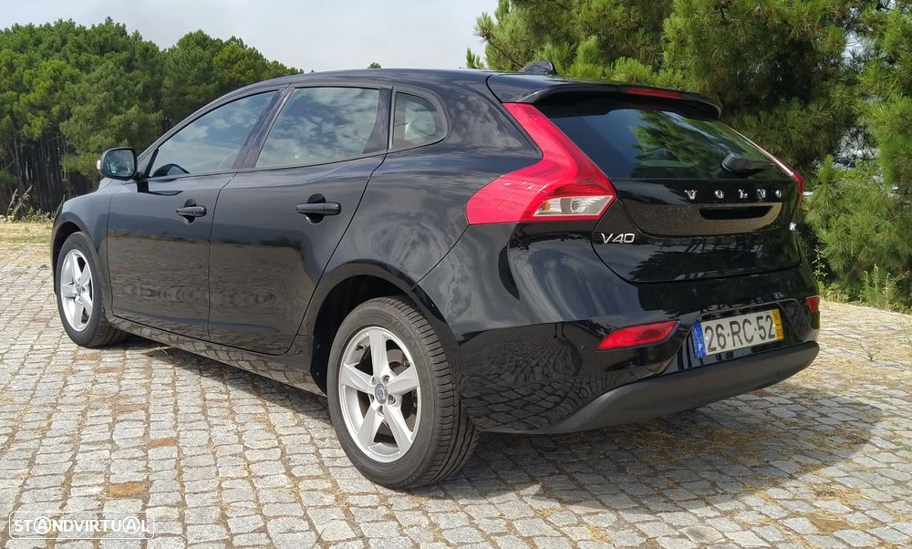 Volvo V40 2.0 D2 Kinetic Geartronic - 2