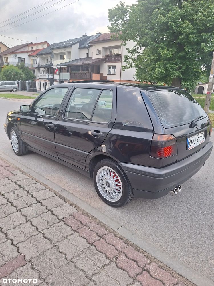 Volkswagen Golf 1.6 - 3