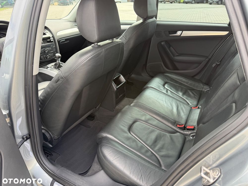 Audi A4 Avant - 28