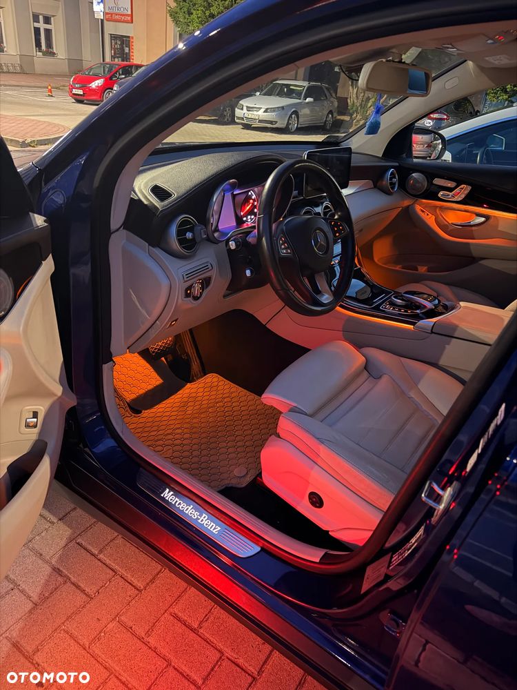 Mercedes-Benz GLC - 7