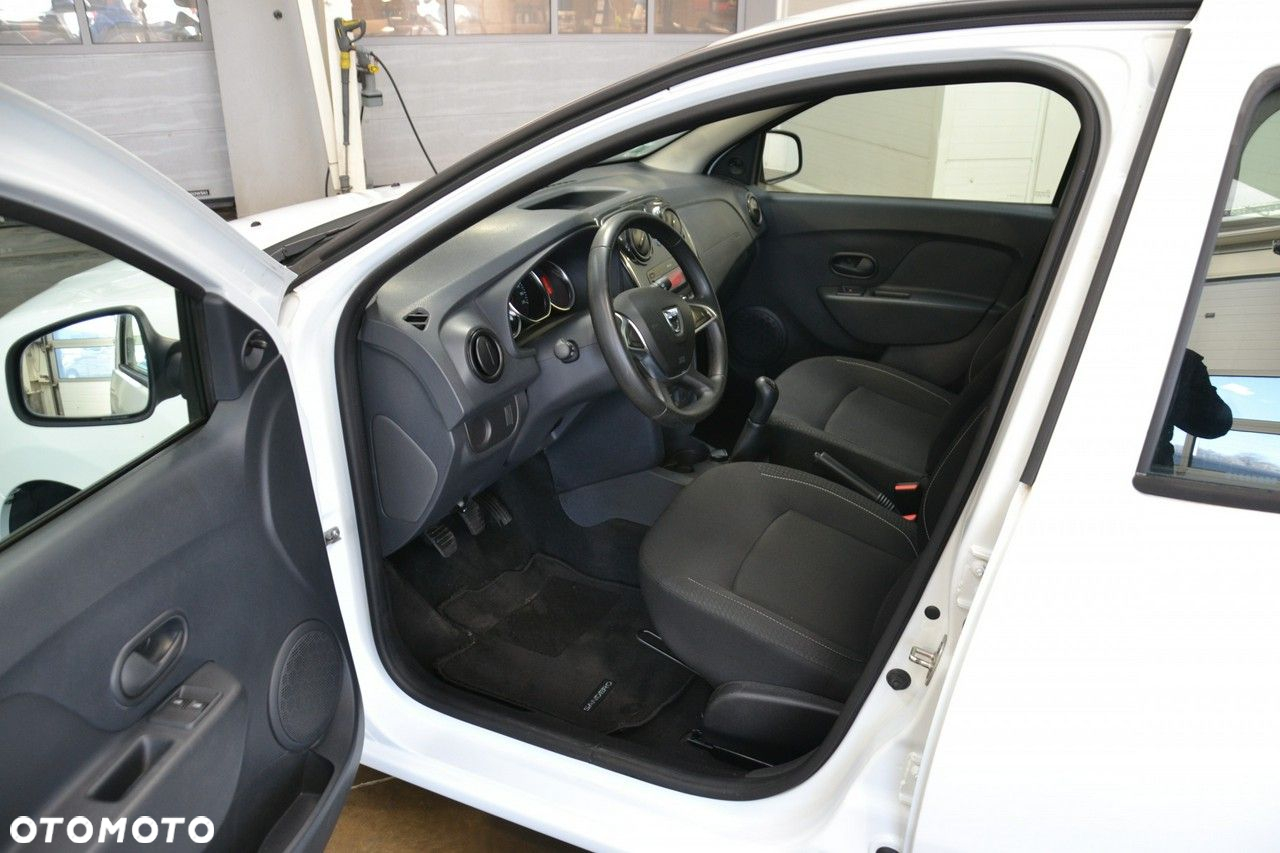 Dacia Sandero - 10