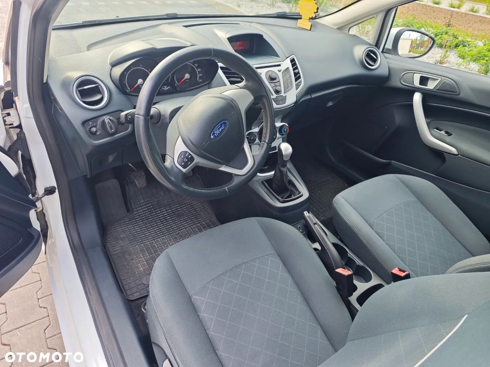 Ford Fiesta - 7