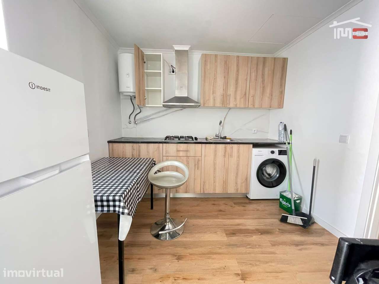 T2 Renovado para Arrendamento no Montijo | Cozinha Equipada | 1.000... - Grande imagem: 2/25