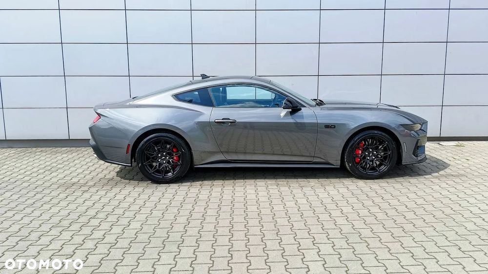 Ford Mustang - 13