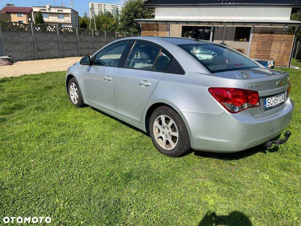 Chevrolet Cruze 2.0 LS - 2