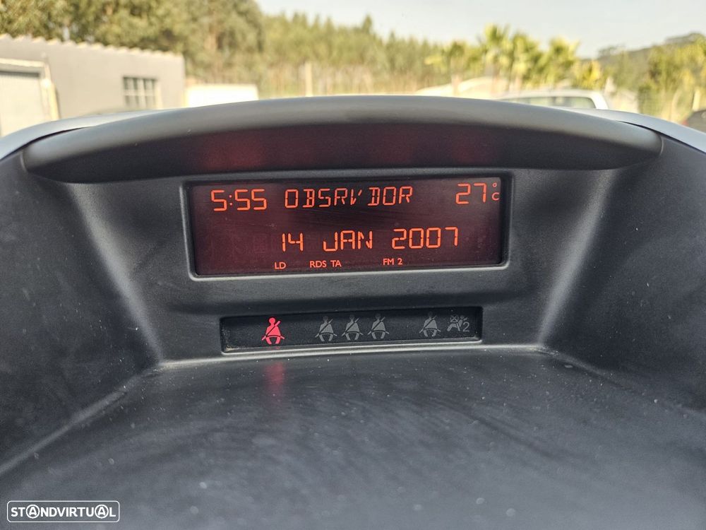 Peugeot 207 1.4 16V Trendy - 27