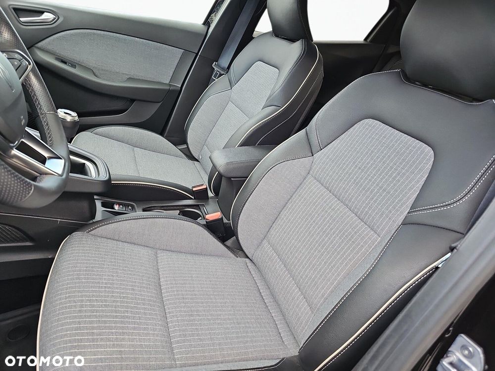 Renault Clio 1.0 TCe Techno - 12