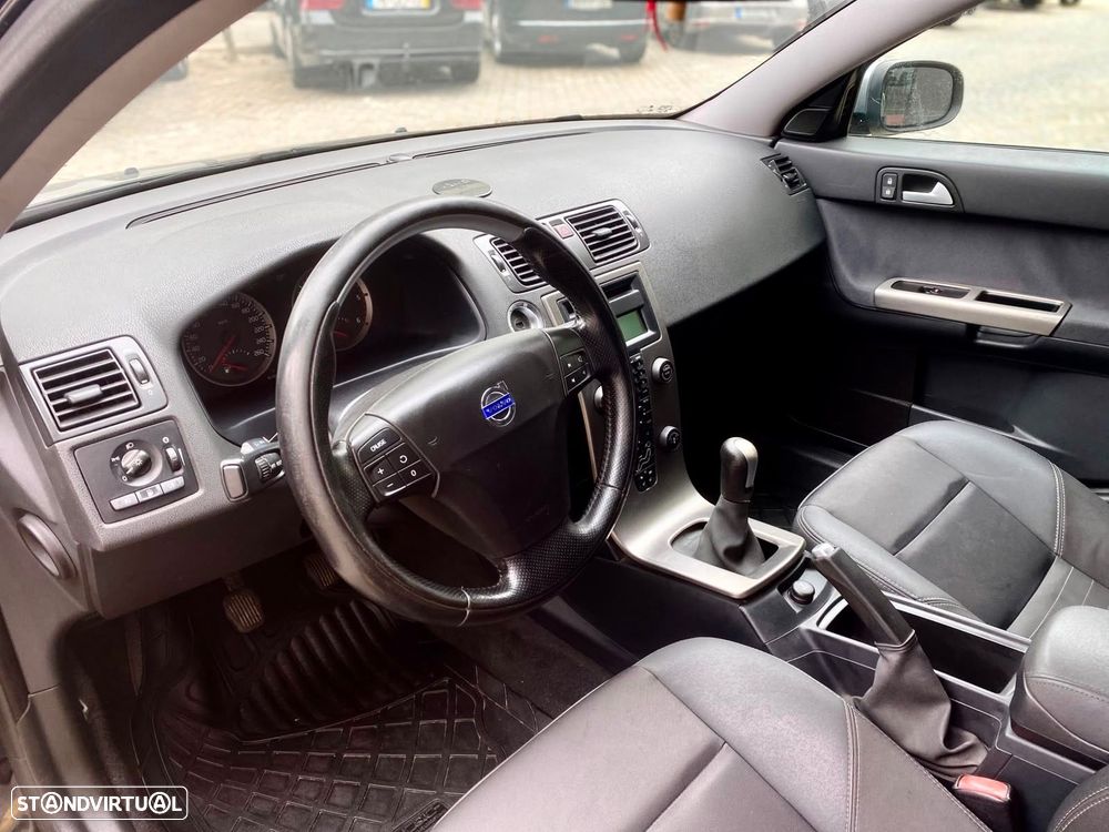 Volvo V50 2.0 D R-Design - 11