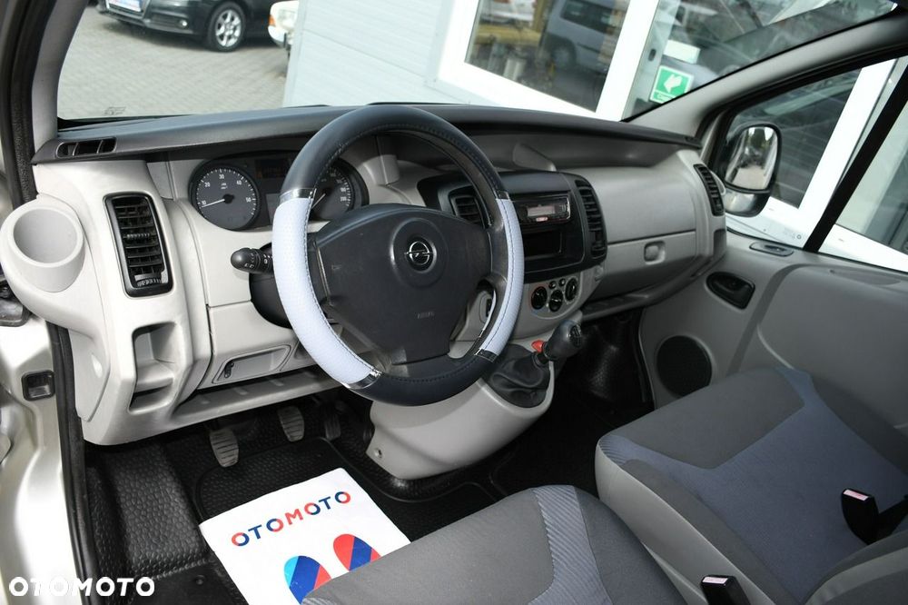 Opel Vivaro - 19
