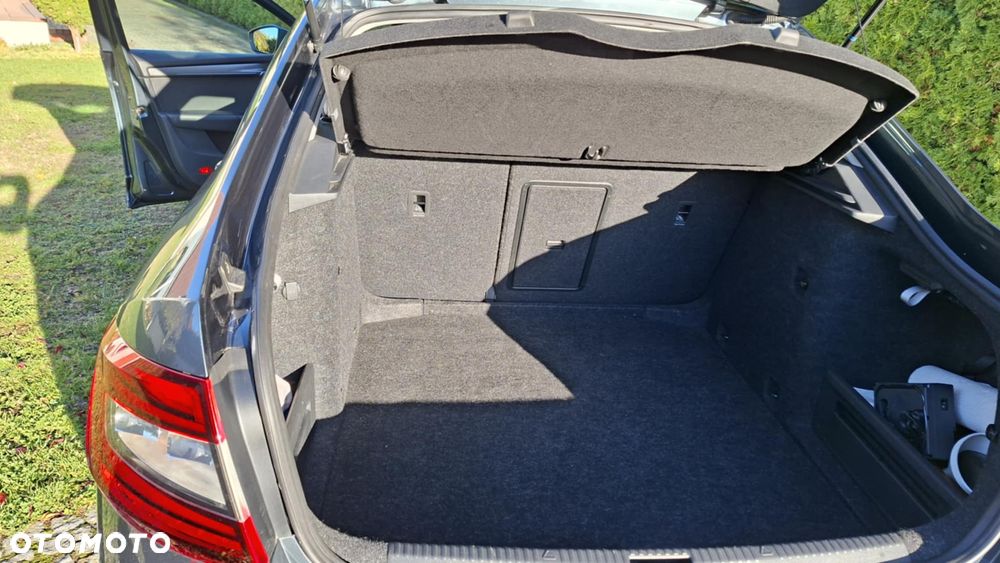 Skoda Octavia 2.0 TDI Style DSG - 13