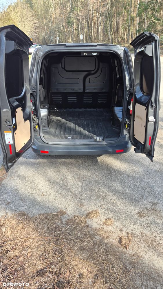 Ford Transit Courier - 6