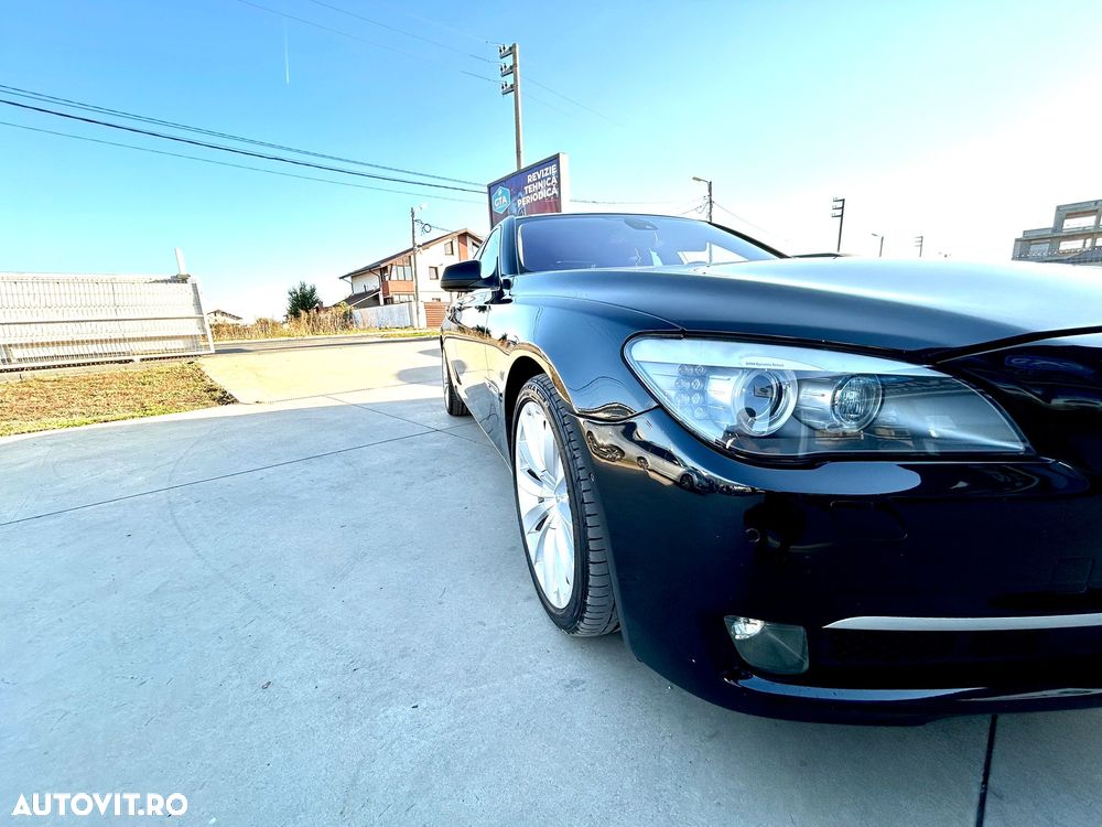 BMW Seria 7 740d xDrive - 17