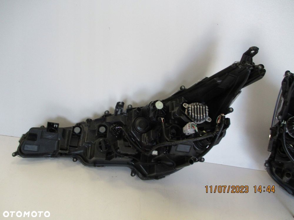 Lampa LEWA TOYOTA COROLLA E21 LED KOMBI - 11