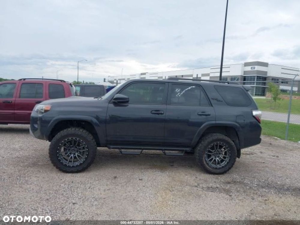 Toyota 4-Runner - 6