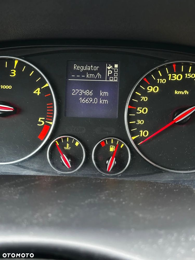 Renault Laguna dCi 175 FAP GT - 9