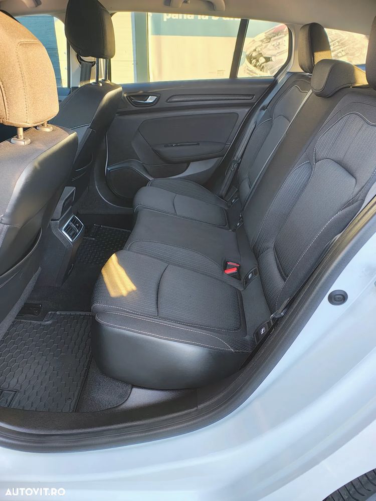 Renault Megane BLUE dCi Business - 8