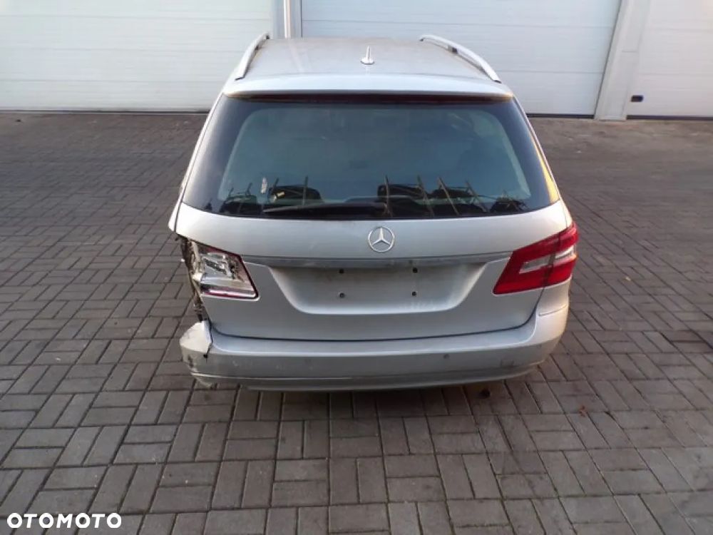 Części - Mercedes E-klasa W212 E220D 2.1 CDI KOMBI 09R - 4