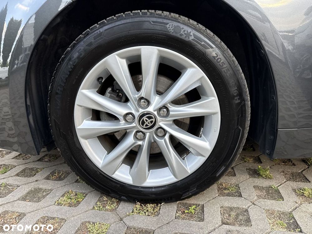 Toyota Corolla 1.8 Hybrid Comfort - 18