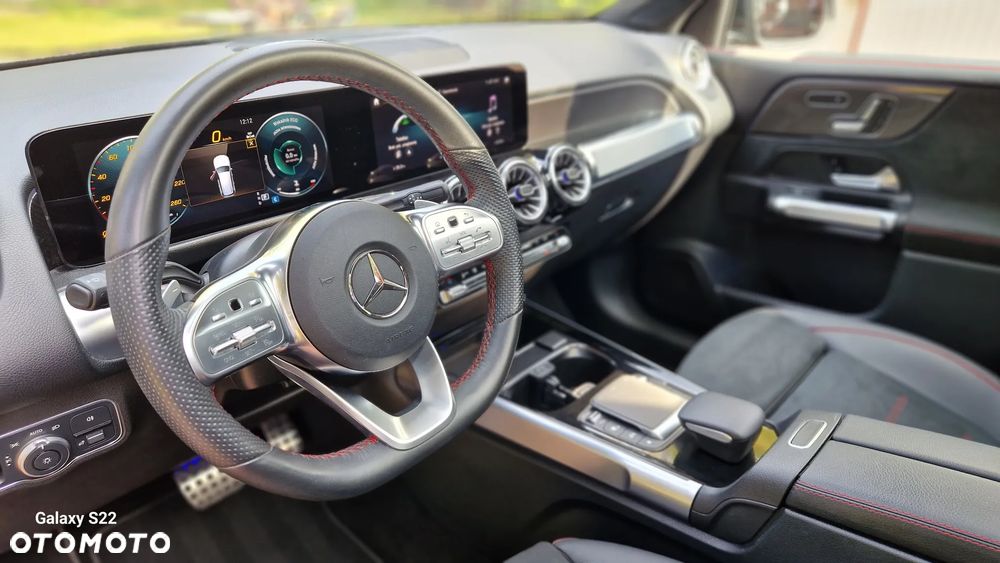 Mercedes-Benz GLB - 25