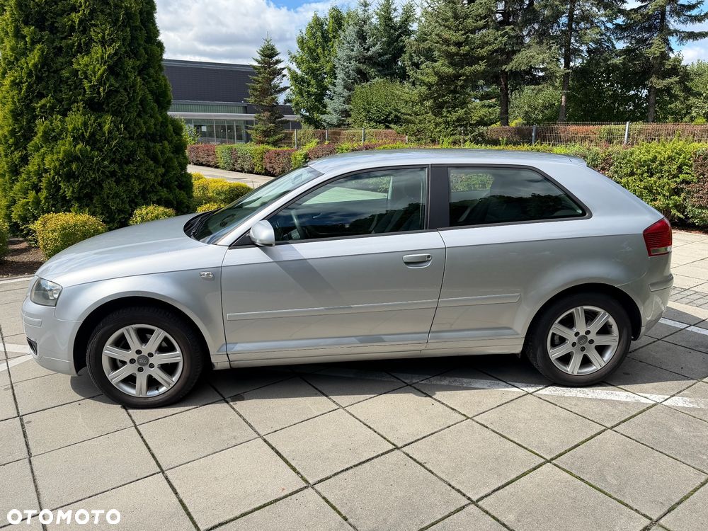 Audi A3 3-drzwiowe 1.6 Ambiente - 16
