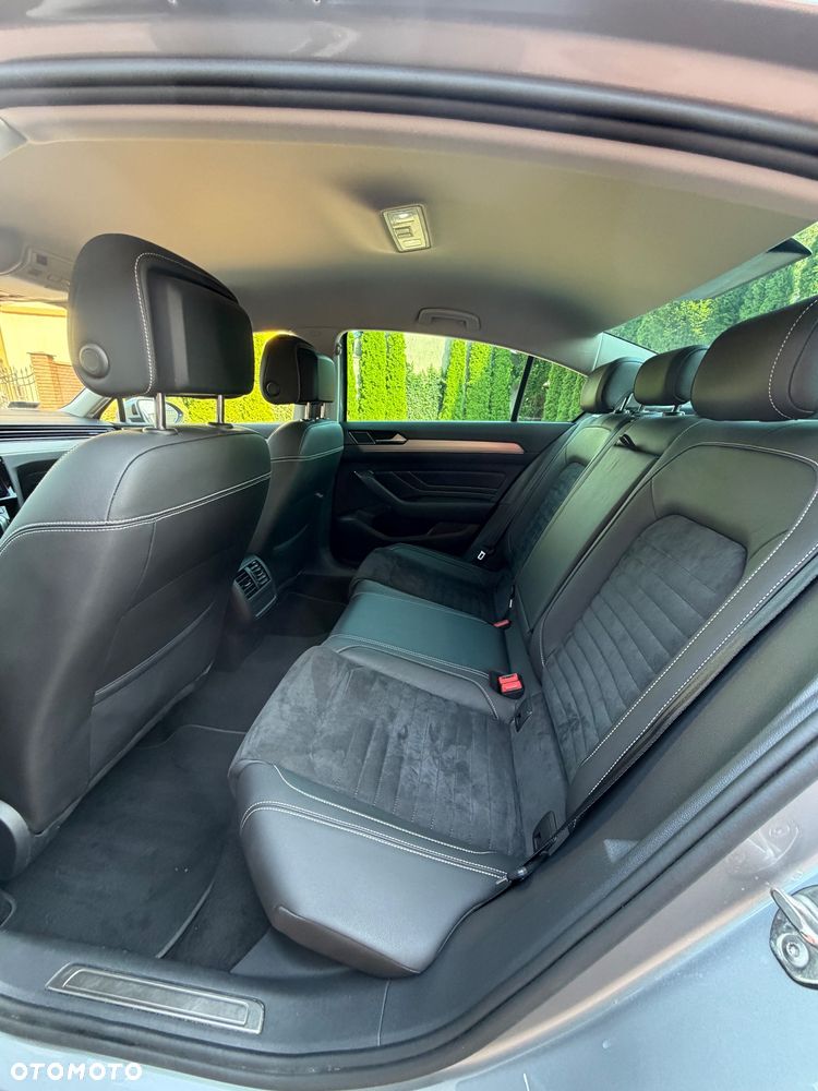 Volkswagen Passat 2.0 TSI Elegance DSG - 20