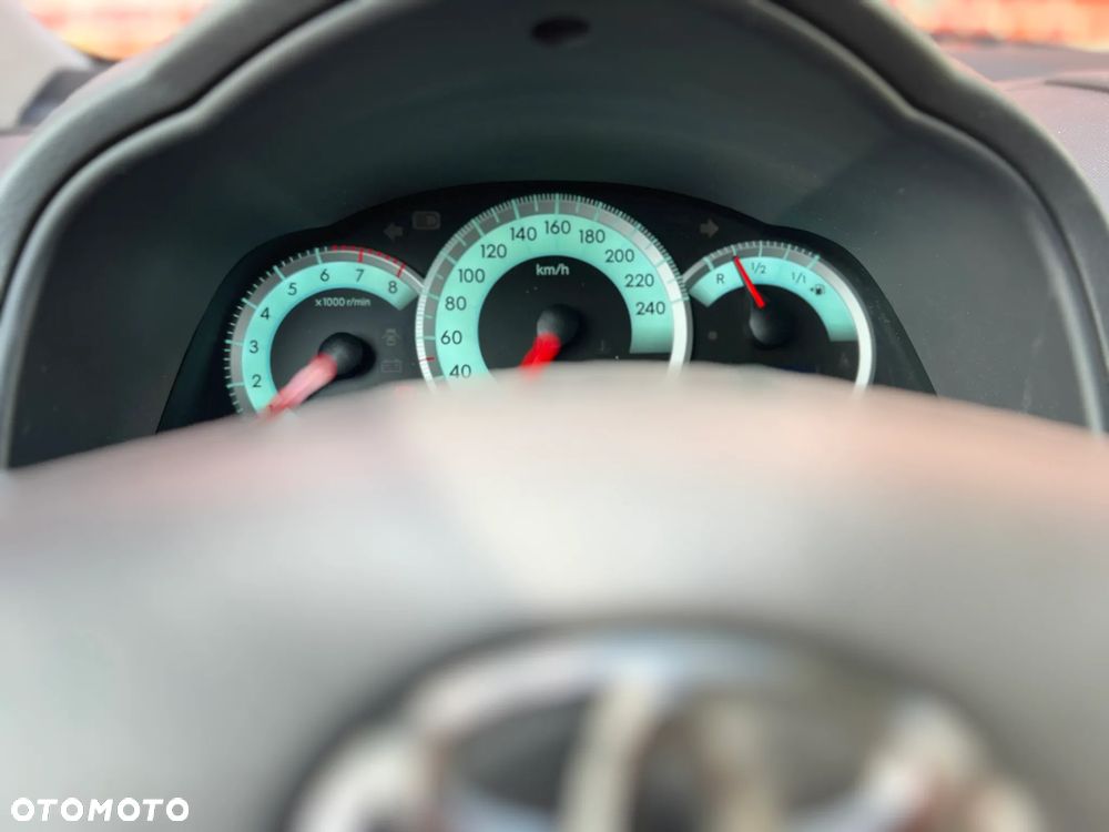 Toyota Corolla Verso - 22