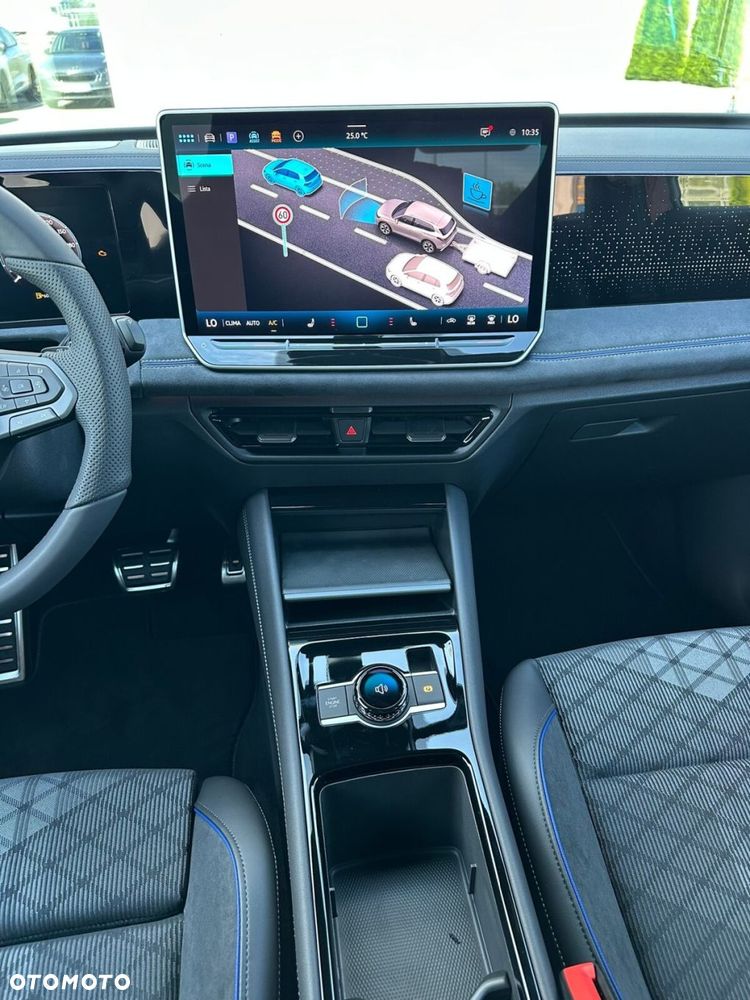 Volkswagen Tiguan - 25