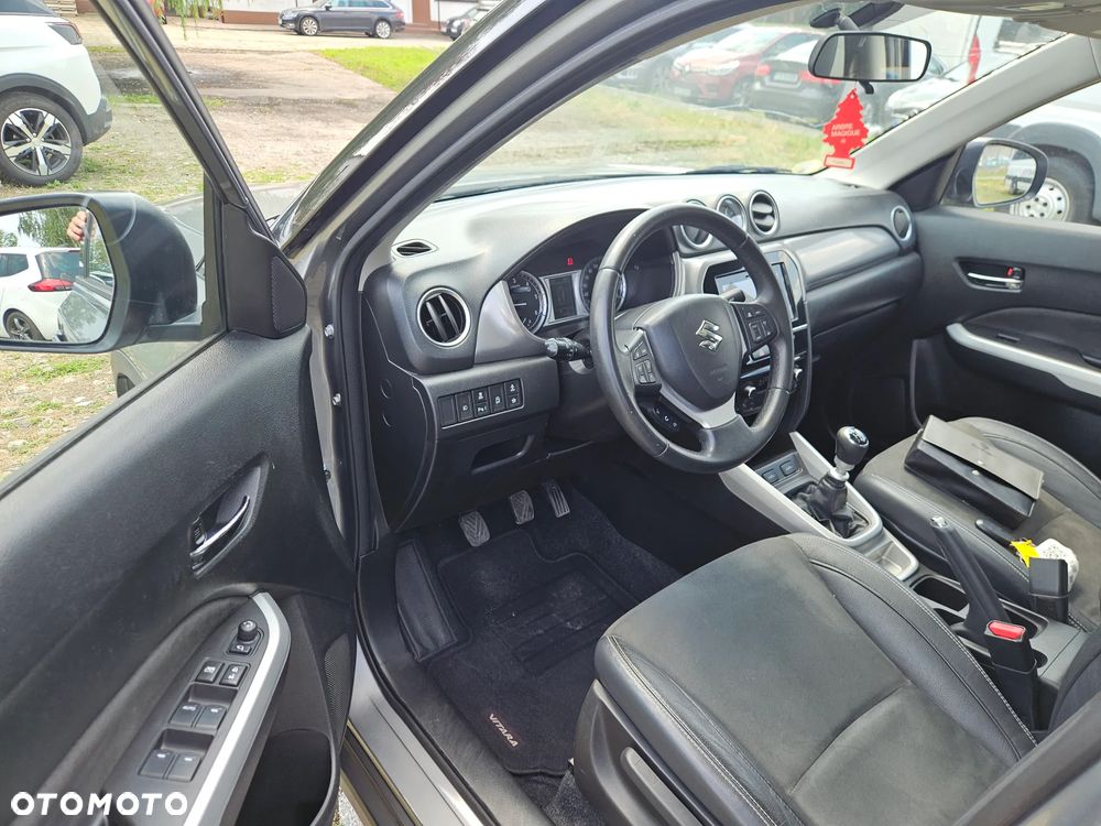 Suzuki Vitara - 12