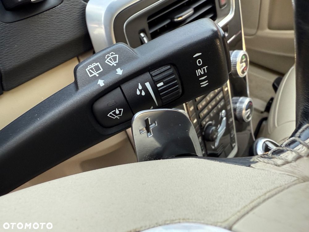 Volvo V60 Cross Country D4 AWD Summum - 20