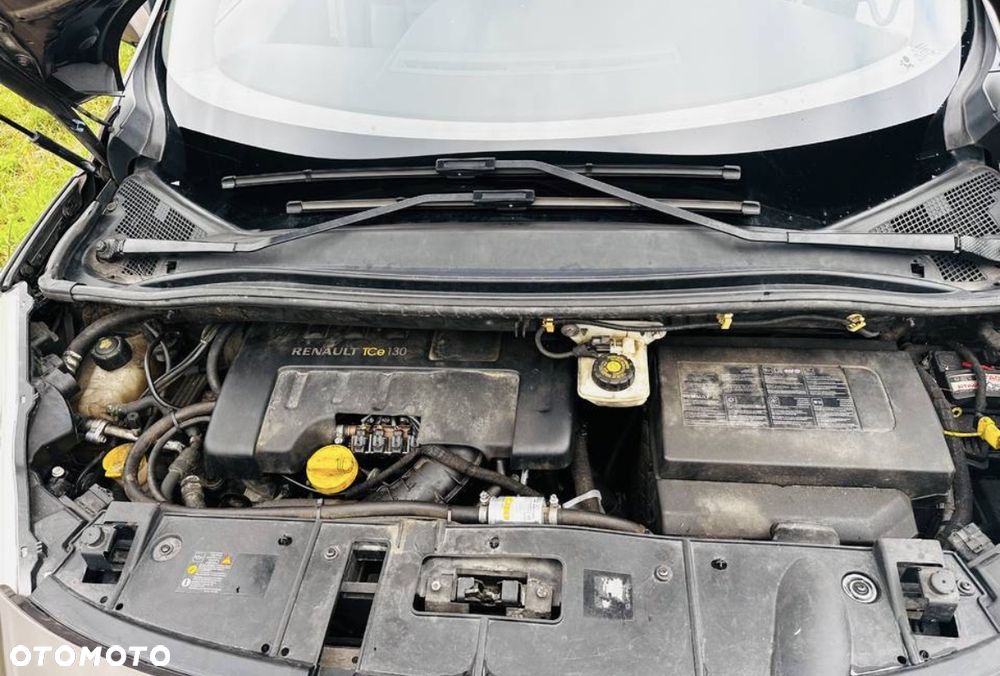 Renault Scenic 1.4 16V TCE Bose Edition - 8