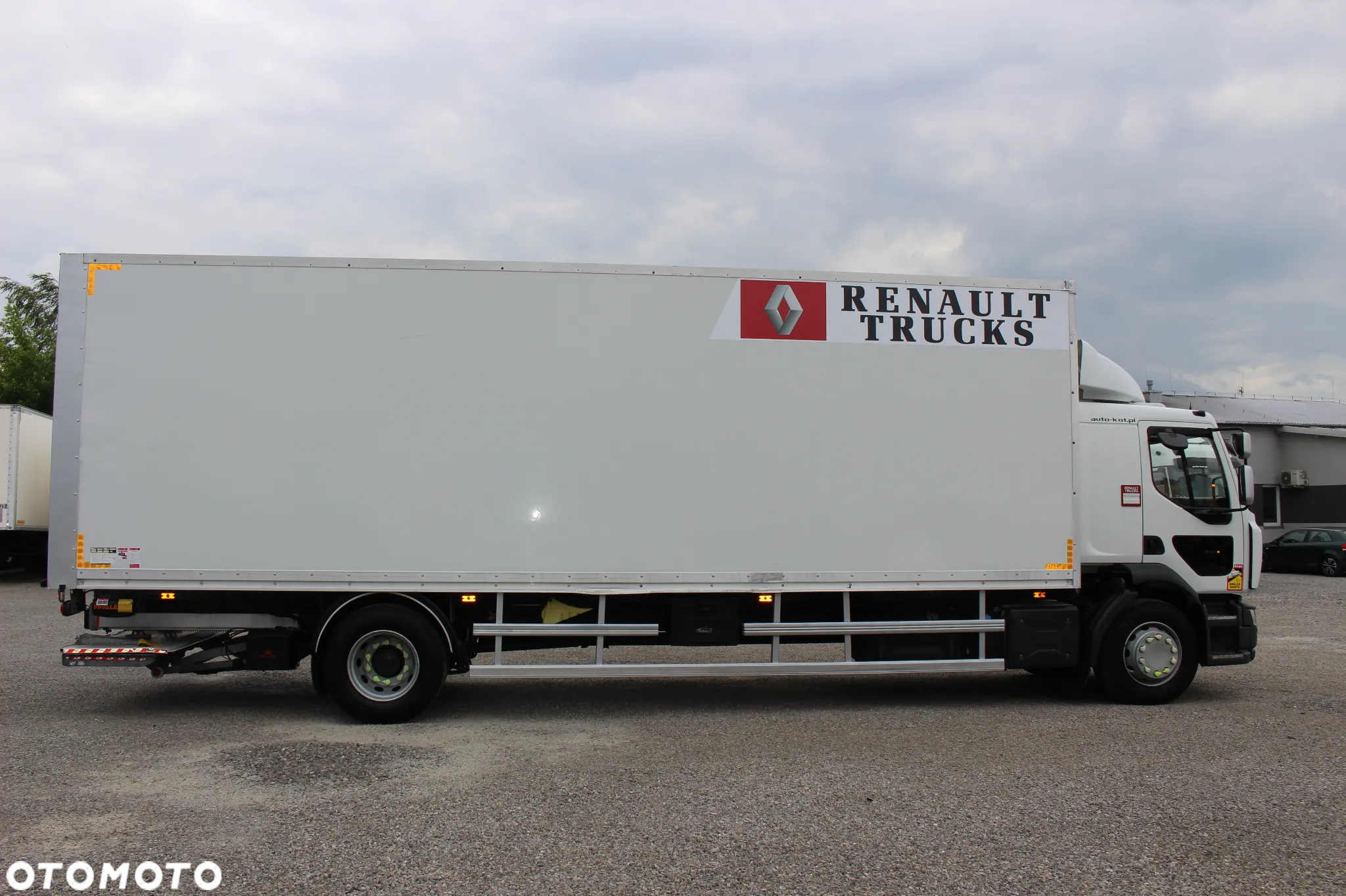 Renault D19 *280KM*/ KONTENER + WINDA /21 PALET / KLIMA / OPONY 80%/SERWIS FR/ SUPER STAN / - 19