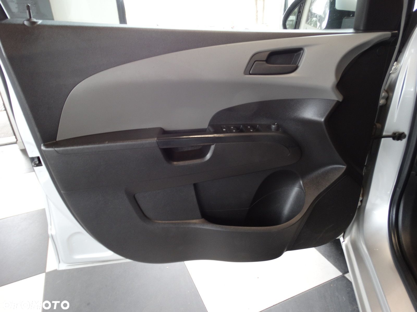 Chevrolet Aveo - 19