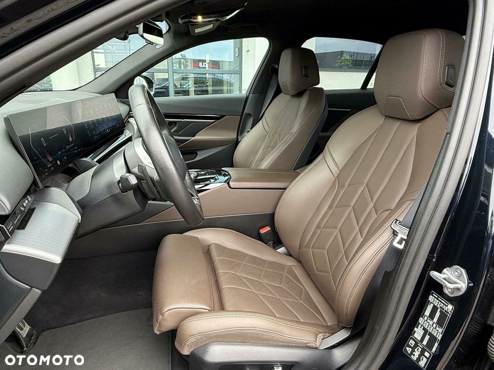 BMW Seria 5 - 11