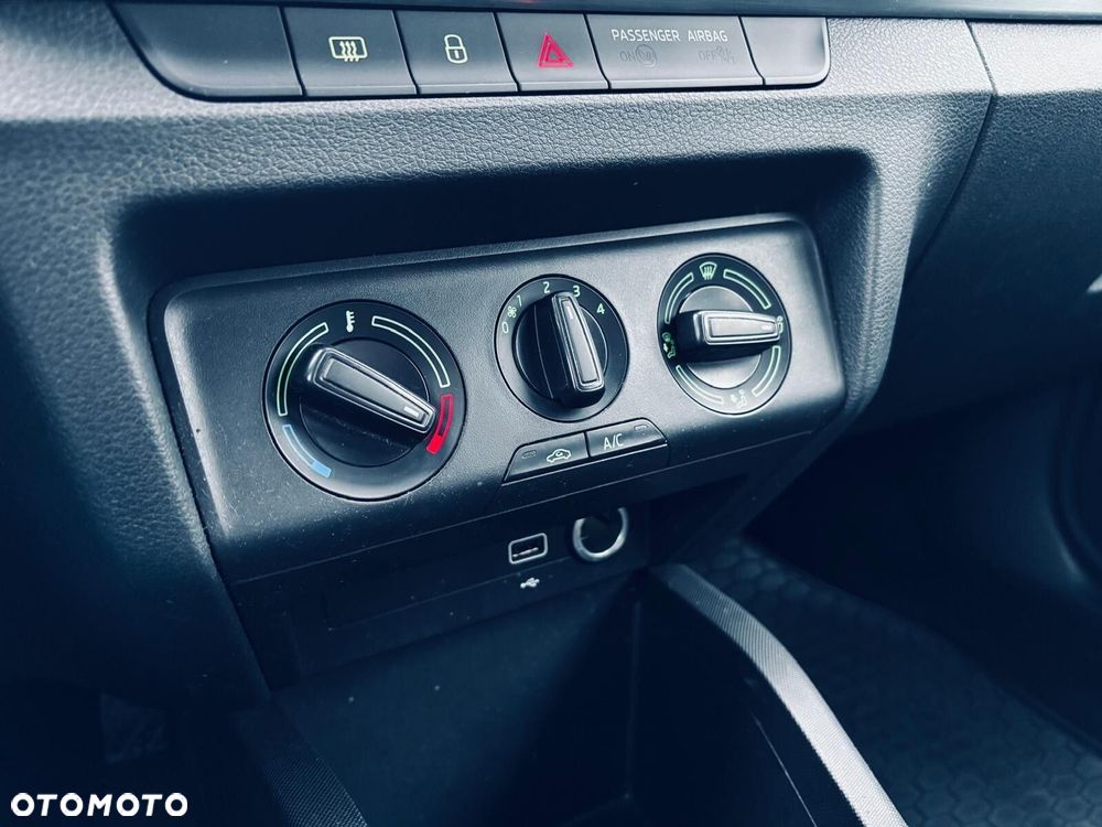 Skoda Fabia 1.0 TSI Ambition - 26