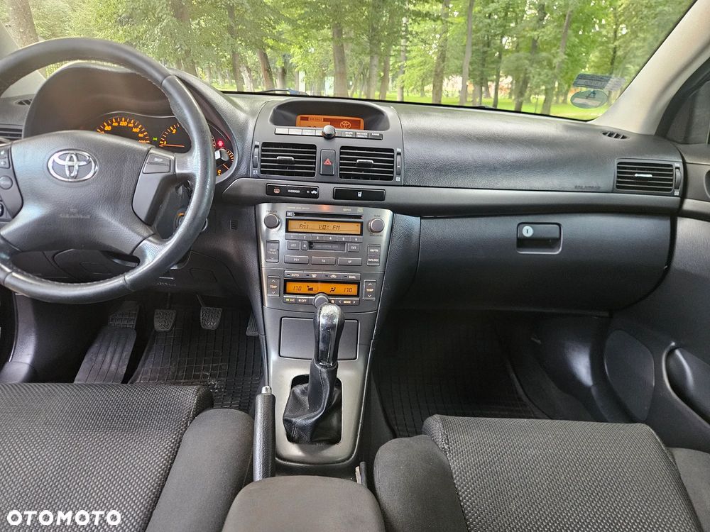 Toyota Avensis 2.0 D-4D Sol - 8