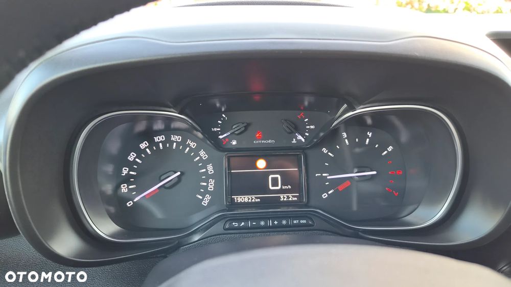 Citroën Berlingo M BlueHDi 130 SHINE - 24