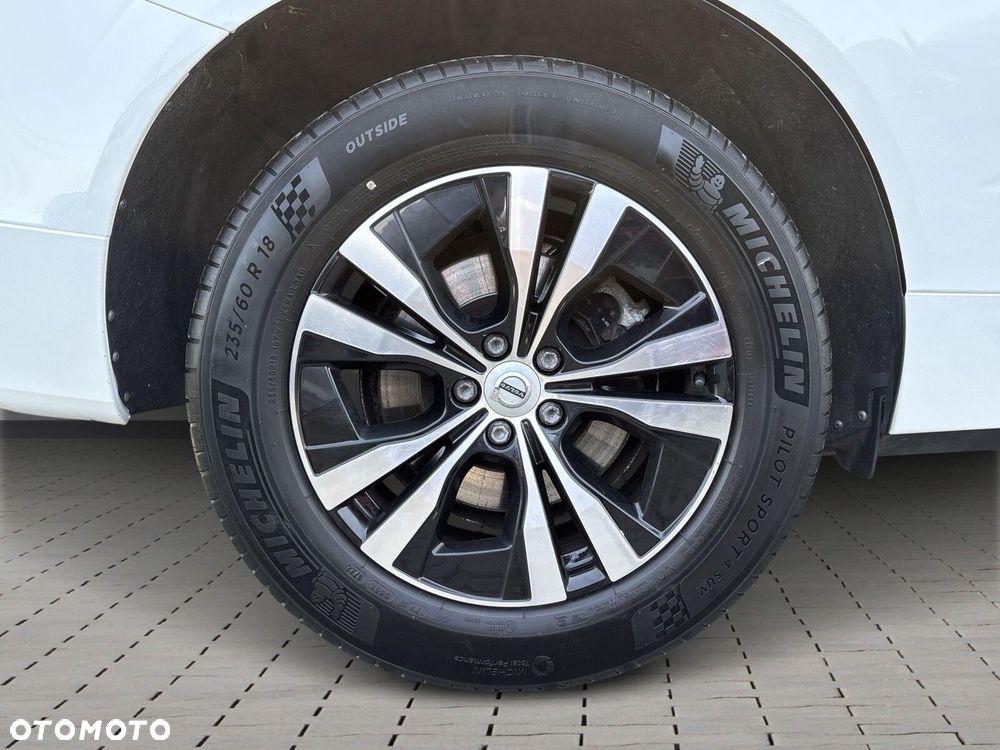 Volvo XC 60 B4 B Momentum Pro - 21