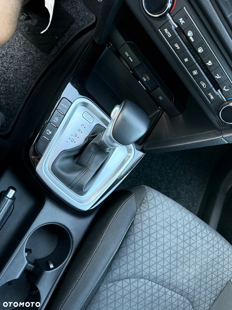 Kia Ceed 1.6 CRDi DCT Vision - 22