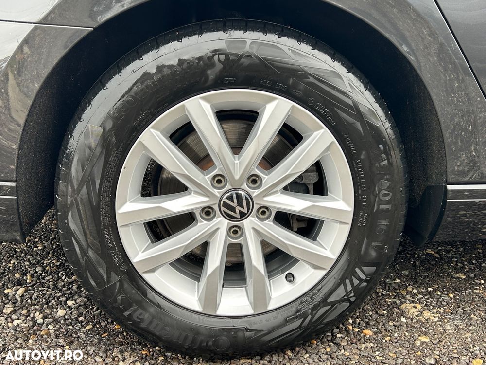 Volkswagen Passat - 15